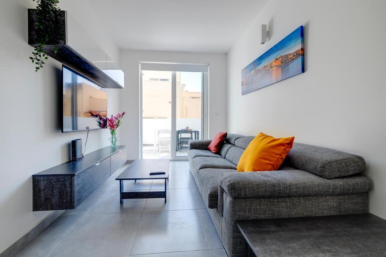 Central Sliema 3-Bedroom Retreat Dış mekan fotoğraf