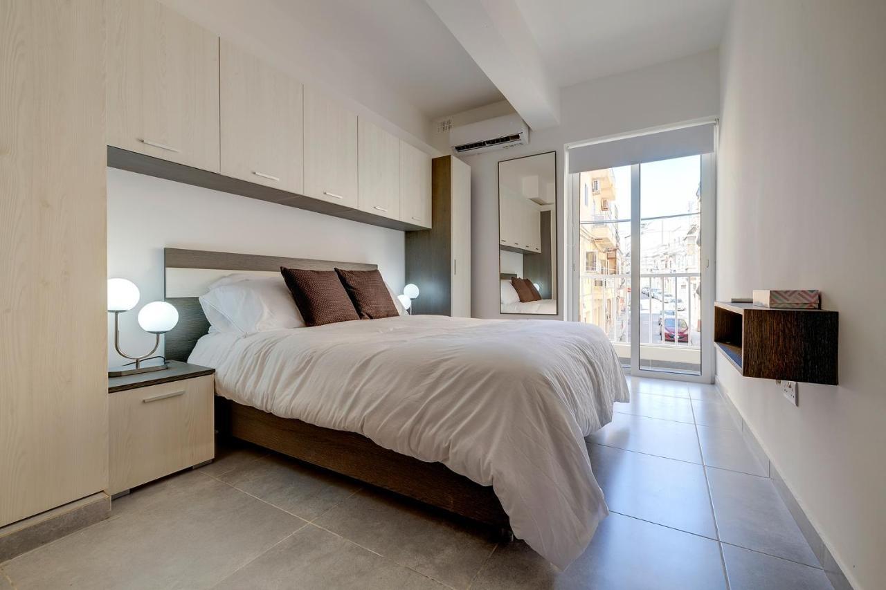 Central Sliema 3-Bedroom Retreat Dış mekan fotoğraf