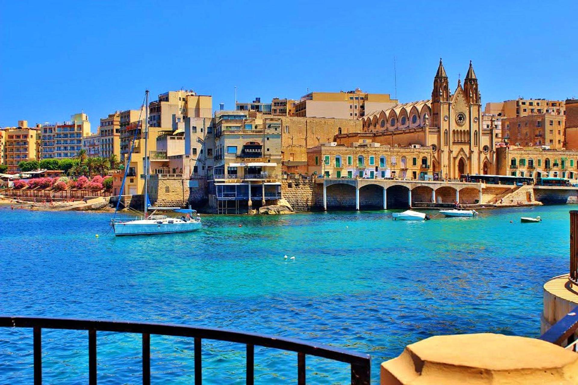 Central Sliema 3-Bedroom Retreat Dış mekan fotoğraf